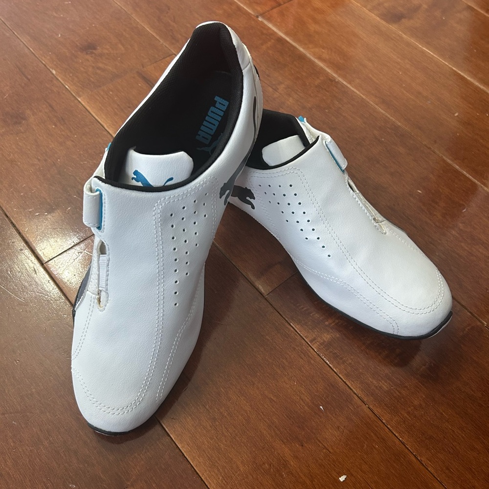 PUMA Men's White casual shoes